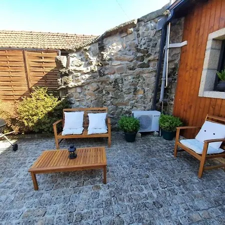 Casas De Riba De Paco Do Monte Monção