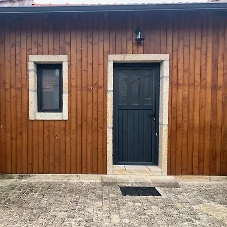 Casas De Riba De Paco Do Monte Lantgård